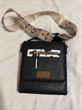 Wrangler Black Crossbody with Patterned Canvas Strap